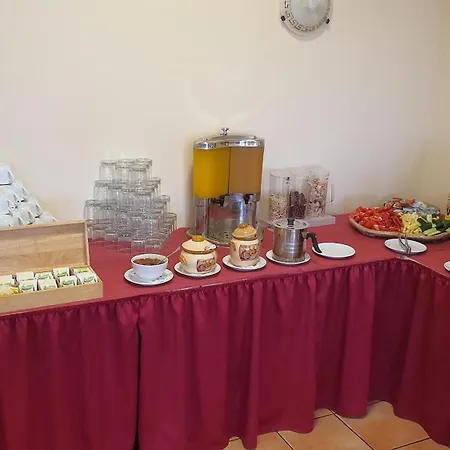 Karát Panzió Alojamento de Acomodação e Pequeno-almoço