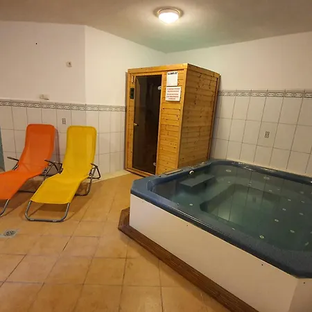 Karat Panzio 3*
