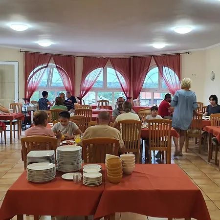Bed & Breakfast Karat Panzio Balatongyorok